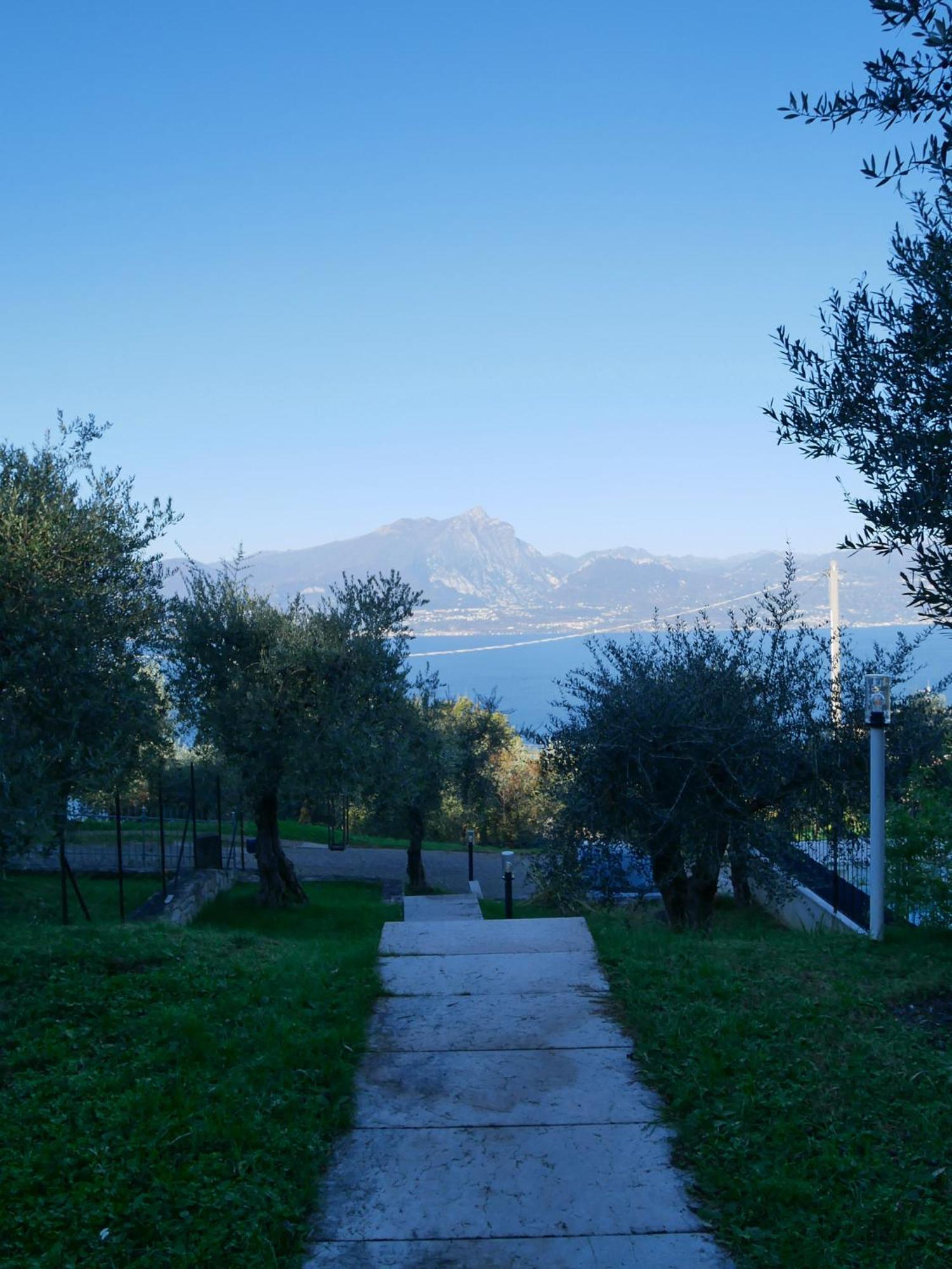 Appartement Redhouse Benaco à Torri Del Benaco Extérieur photo