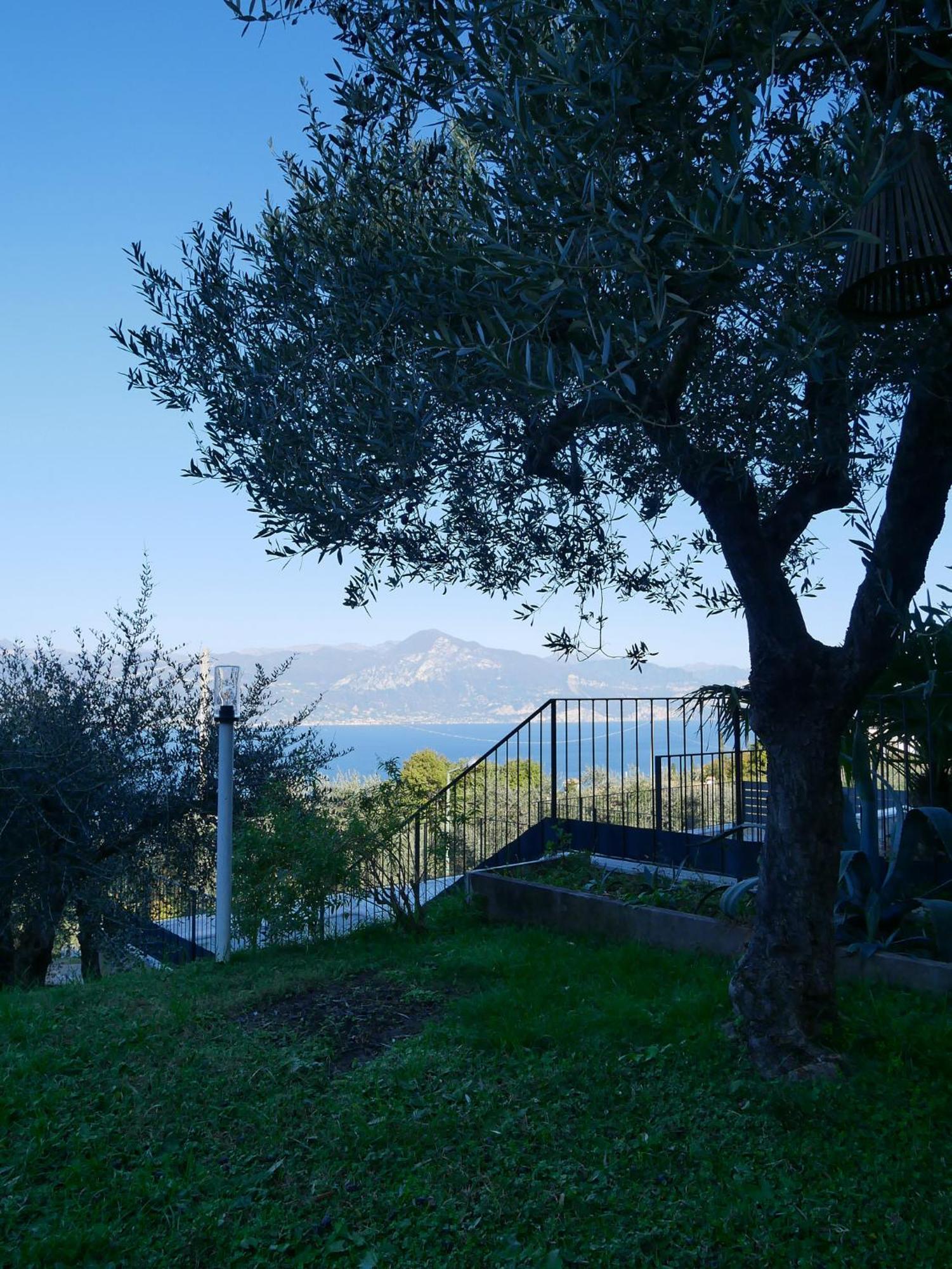 Appartement Redhouse Benaco à Torri Del Benaco Extérieur photo